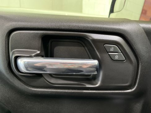 Used 2019 Chevrolet Silverado 1500 Custom Trail Boss w/ Custom Convenience Package AWD/4WD image 23