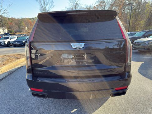 Used 2021 Cadillac Escalade ESV Sport Platinum w/ LPO, ONYX Package image 6