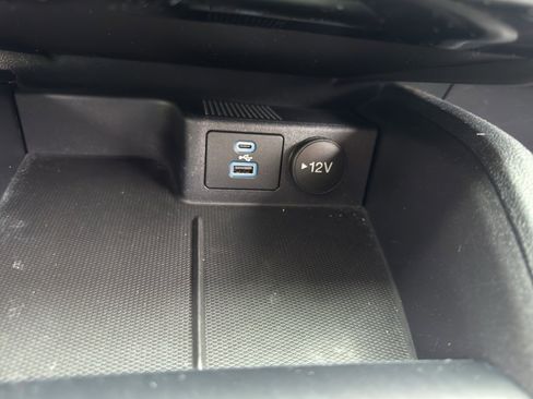Used 2022 Ford Escape SE FWD image 23