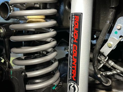 Used 2024 Jeep Wrangler Unlimited Sport image 29