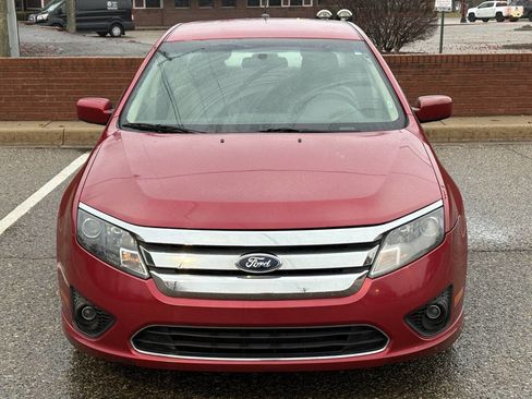 Used 2011 Ford Fusion SE image 3