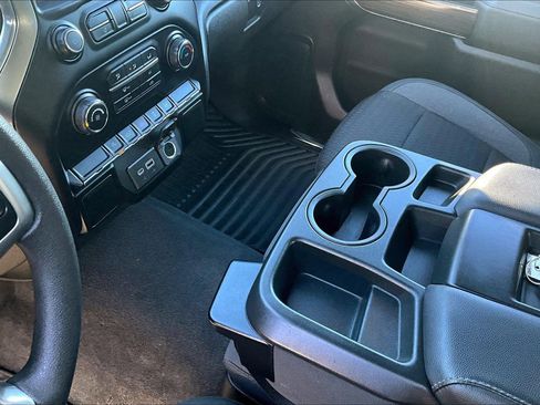 Used 2020 Chevrolet Silverado 1500 RST w/ RST Value Package image 11