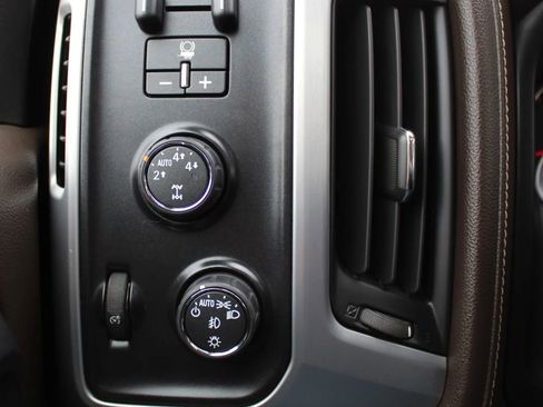 Used 2014 GMC Sierra 1500 SLT w/ Driver Alert Package image 22