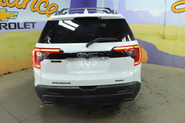 Used 2023 GMC Acadia SLE w/ Infotainment Package AWD/4WD image 7