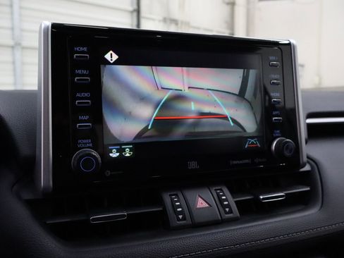 Used 2020 Toyota RAV4 Limited image 21