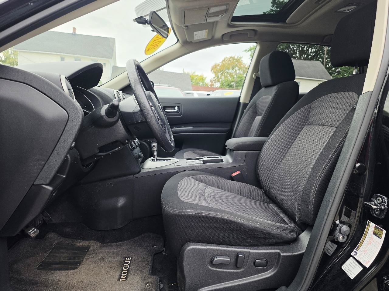 Used 2013 Nissan Rogue SV w/ Premium Pkg AWD/4WD image 14