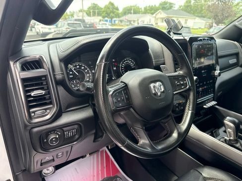 Used 2022 RAM 1500 Laramie AWD/4WD image 15