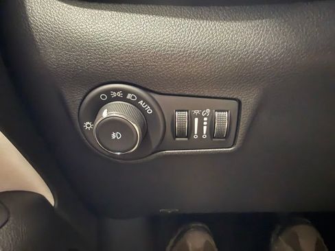 Used 2024 Jeep Compass Limited w/ Elite Group AWD/4WD image 25