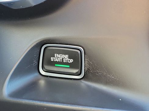 Used 2019 Chevrolet Camaro LT RWD image 8