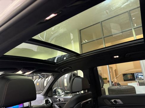 New 2026 BMW X7 xDrive40i w/ M Sport Package image 19