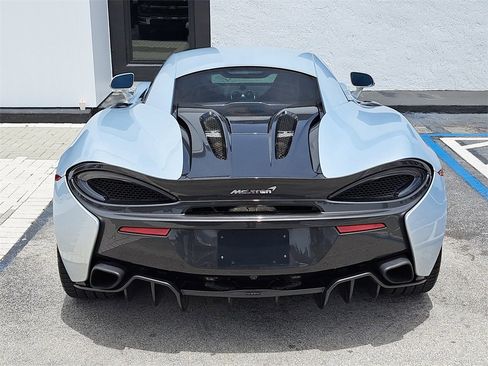 Used 2017 McLaren 570S Base image 5