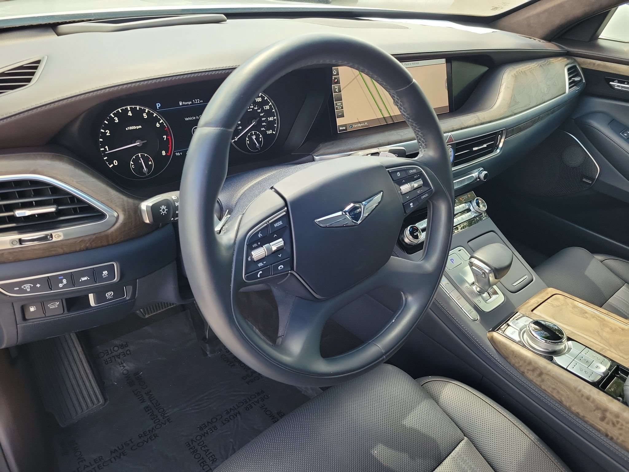 Used 2020 Genesis G90 3.3T Premium RWD image 19