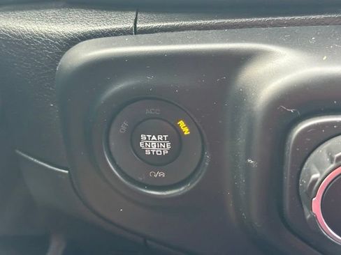 Used 2021 Jeep Wrangler Unlimited Sahara AWD/4WD image 45