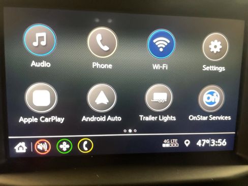 Used 2022 Chevrolet Silverado 2500 Custom w/ Custom Value Package image 9