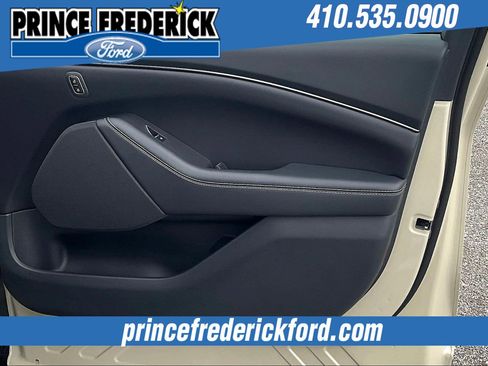 Used 2025 Ford Mustang Mach-E Select w/ Comfort Package Lite image 22