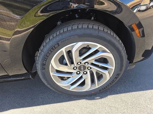 New 2025 Lincoln Navigator Reserve image 7