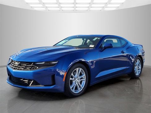 Used 2021 Chevrolet Camaro LS image 8