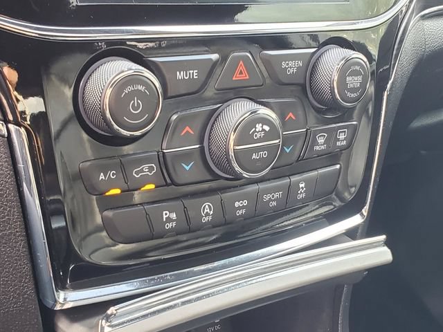 Used 2021 Jeep Grand Cherokee Limited AWD/4WD image 27
