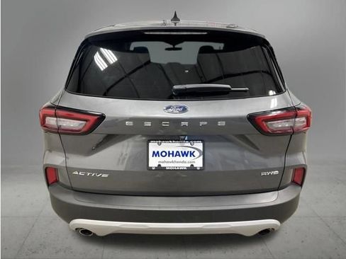 Used 2025 Ford Escape Active AWD/4WD image 4
