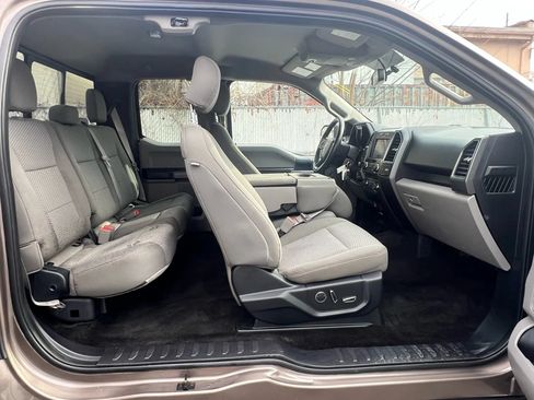 Used 2018 Ford F150 XLT w/ Equipment Group 302A Luxury AWD/4WD image 33