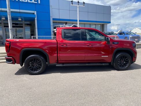 Used 2024 GMC Sierra 1500 Elevation w/ Elevation Premium Package AWD/4WD image 6