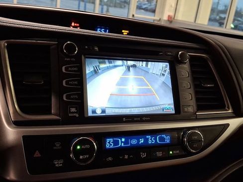 Used 2018 Toyota Highlander Limited Platinum w/ Protection Package #3 image 19