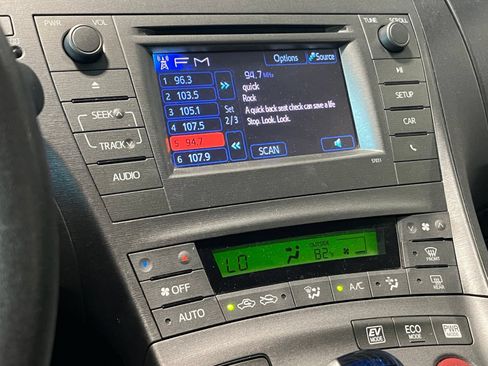Used 2013 Toyota Prius Two FWD image 20