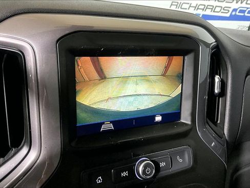 Used 2019 Chevrolet Silverado 1500 Custom w/ Custom Max Trailering Package AWD/4WD image 13