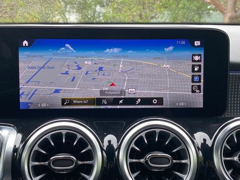 Used 2023 Mercedes-Benz EQB 250+ image 22