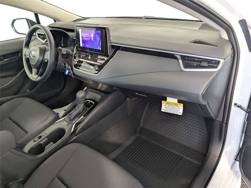 Used 2026 Toyota Corolla LE image 19