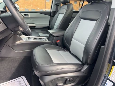 Certified 2023 Ford Explorer XLT w/ Equipment Group 202A image 20