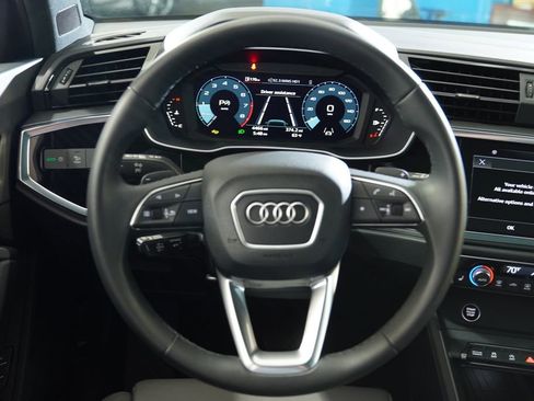 Certified 2025 Audi Q3 2.0T Premium w/ Convenience Package image 14