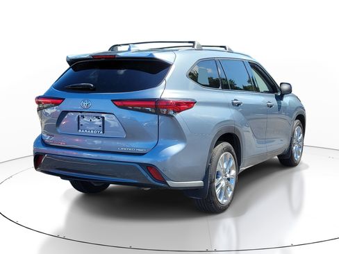 Certified 2020 Toyota Highlander Limited AWD/4WD image 6