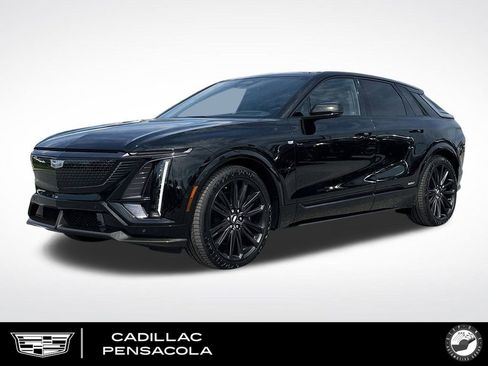 New 2026 Cadillac Lyriq V w/ Exterior Carbon Fiber Package AWD/4WD image 1