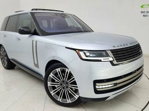 Used 2023 Land Rover Range Rover SE AWD/4WD image 1