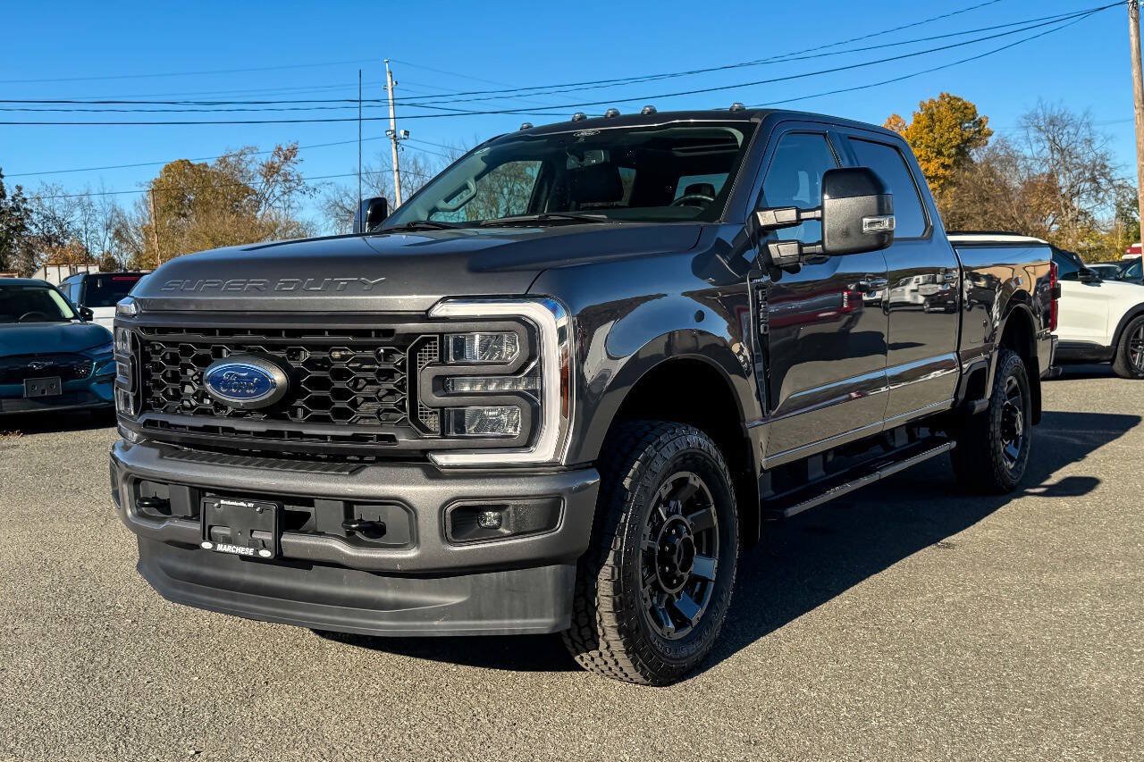 Used 2024 Ford F350 Lariat w/ Sport Appearance Package AWD/4WD image 7