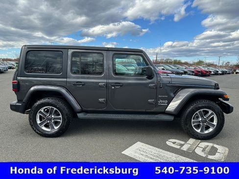 Used 2020 Jeep Wrangler Unlimited Sahara image 7