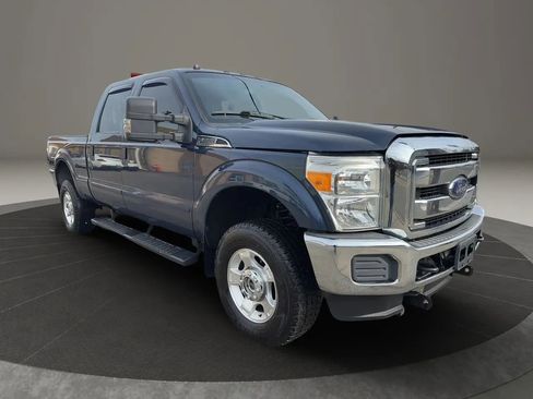 Used 2015 Ford F250 XLT w/ Snow Plow Prep Package image 3