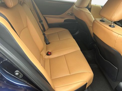 Used 2024 Lexus ES 350 w/ Premium Package FWD image 29