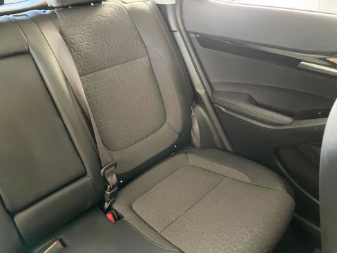 Used 2025 Kia Seltos S image 36