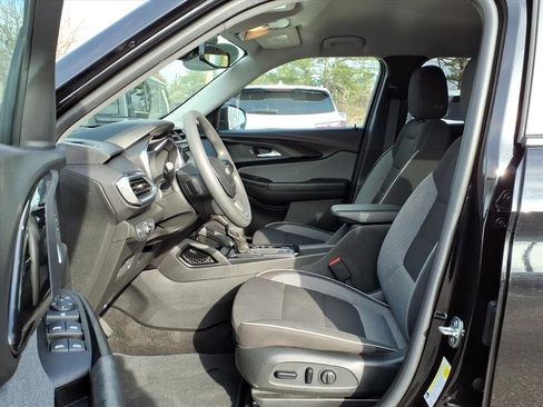 Used 2023 Chevrolet TrailBlazer LT w/ Convenience Package image 19