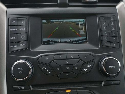 Used 2018 Ford Fusion SE FWD image 27