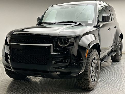 New 2026 Land Rover Defender 110 OCTA AWD/4WD image 1