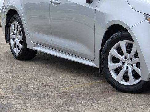 Used 2026 Toyota Corolla LE FWD image 12