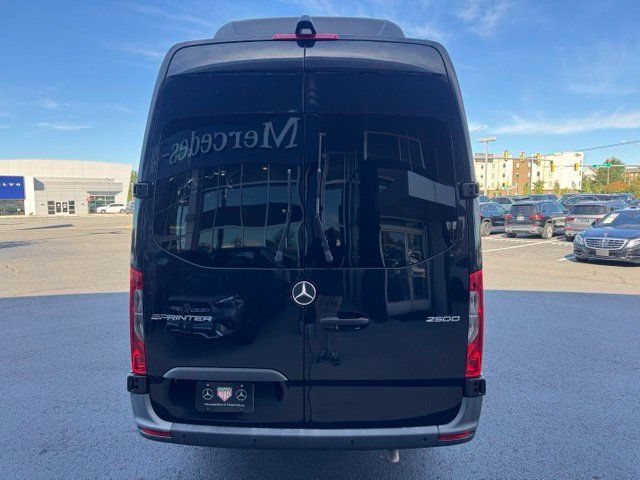 Used 2024 Mercedes-Benz Sprinter 2500 image 20