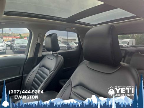 Used 2022 Ford Edge SEL w/ Convenience Package AWD/4WD image 19