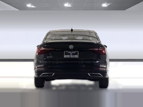 Used 2021 Volkswagen Jetta SEL Premium FWD image 9