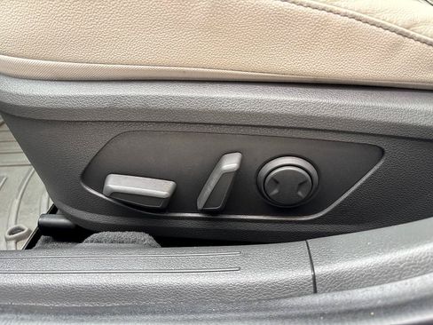 Used 2023 Hyundai Sonata Limited FWD image 16