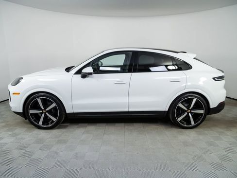 New 2026 Porsche Cayenne Coupe AWD/4WD image 2
