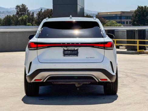 Certified 2024 Lexus RX 350 Premium w/ Accessory Package (Z1) FWD image 3